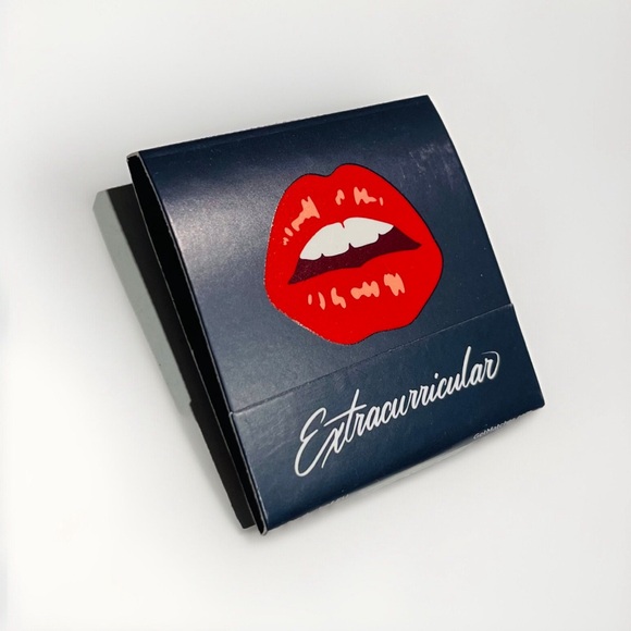 Extracurricular golf hat bundle with tees and matches - Picture 3 of 5